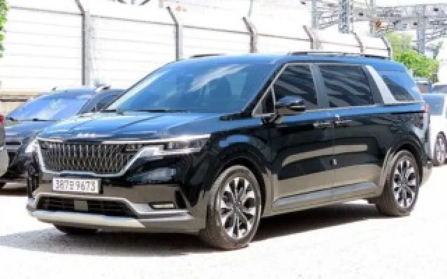 인천중고차할부개월수 카니발 4세대 디젤 9인승 프레스티지 매물 사진 4 - 2022/06 124,647km